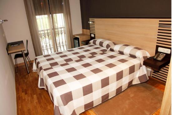 Hotel Restaurante Zelaa Zaldibia Chambre photo